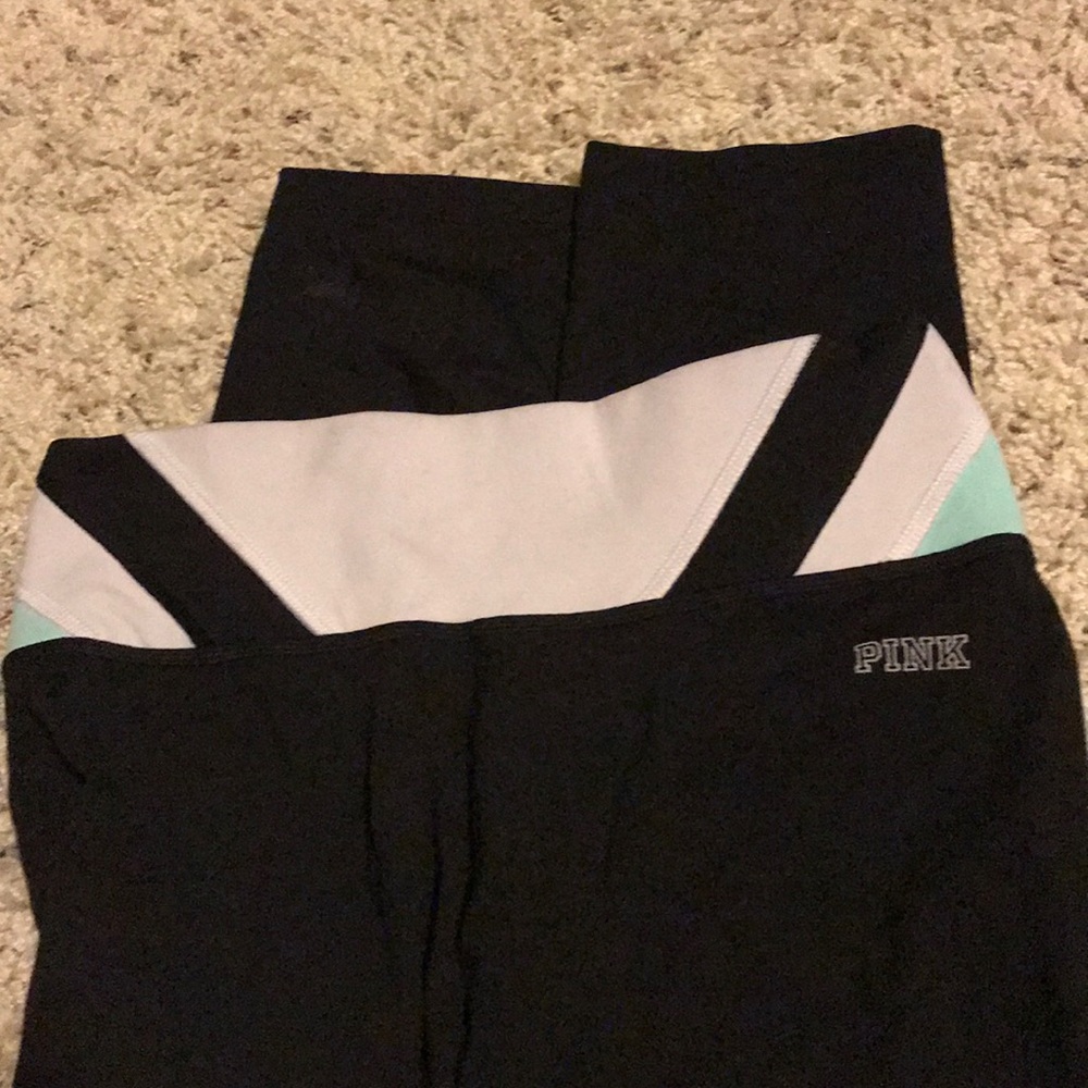 PINK crop leggings